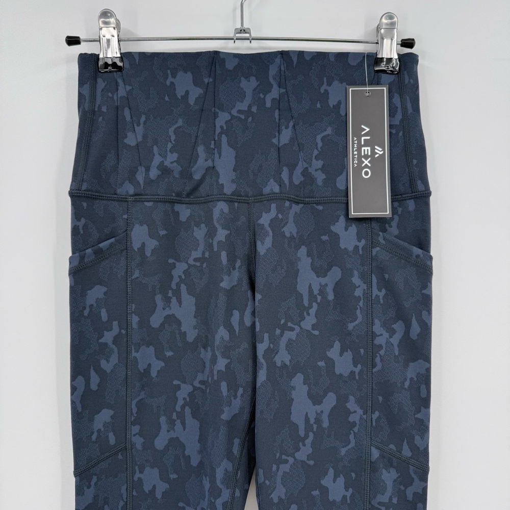 Alexo Athletica FACE FORWARD Camo Legging in Charcoal Size S - Picture 4 of 11